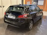 Usado Peugeot 308 Active 120 CV (88 kW) 2017 Negro Berlina