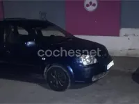 Usado Kia Carens EX 112 CV (82 kW) 2004 Azul Monovolumen