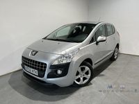 Usado Peugeot 3008 Access 115 CV (84 kW) 2013 Gris / plata Familiar