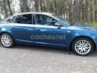 Usado Audi A6 225 CV (165 kW) 2004 Azul Berlina