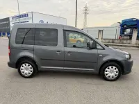 Usado VW Caddy Trendline 105 CV (77 kW) 2011 Gris Monovolumen