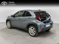 Usado Toyota Aygo X Play 72 CV (52 kW) 2025 Azul SUV