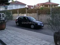 Usado VW Golf IV Conceptline 75 CV (55 kW) 2000 Azul Berlina