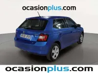 Usado Skoda Fabia 90 CV (66 kW) 2017 Azul Utilitario