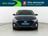 Usado Hyundai i20 100 CV (73 kW) 2022 Gris Utilitario
