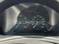 Usado Peugeot 206 70 CV (51 kW) 2002 Blanco Berlina