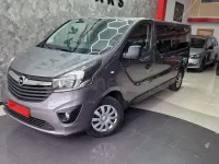 Usado Opel Vivaro 145 CV (106 kW) 2018 Beige Monovolumen