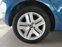 Używany Renault Clio V Evolution 101 KM (74 kW) 2023 Niebieski Sedan/Limuzyna