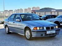 Usado BMW 320 150 CV (110 kW) 1991 Gris / plata Berlina