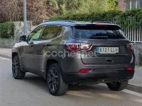 Usado Jeep Compass 240 CV (176 kW) 2020 Gris / plata SUV