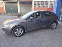 Usado Seat Leon Style 105 CV (77 kW) 2015 Gris / plata Berlina