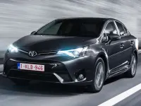 Usado Toyota Avensis Executive 150 CV (110 kW) 2012 Gris Berlina