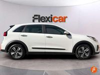 Käytetty Kia Niro 141 HP (103 kW) 2022 Valkoinen Katumaasturi