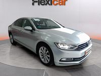 Usado VW Passat Advance 150 CV (110 kW) 2017 Gris Berlina