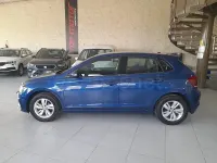 Usado VW Polo Advance 95 CV (69 kW) 2020 Azul Utilitario