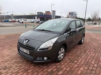 Usado Peugeot 5008 Premium 150 CV (110 kW) 2010 Gris / plata Monovolumen