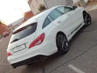 Usado Mercedes CLA180 Shooting Brake 122 CV (89 kW) 2015 Gris / plata Familiar