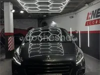 Usado Peugeot 3008 Active 120 CV (88 kW) 2015 Gris / plata Familiar