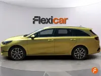 Usado Kia Ceed 120 CV (88 kW) 2023 Amarillo Utilitario