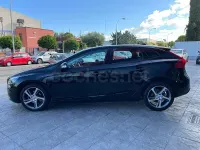 Usado Volvo V40 Momentum 120 CV (88 kW) 2018 Negro Berlina