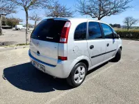 Usado Opel Meriva Cosmo 105 CV (77 kW) 2006 Gris / plata Monovolumen