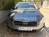 Usado Skoda Octavia 150 CV (110 kW) 2024 Gris / plata Familiar