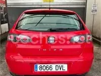 Usado Seat Ibiza Reference 80 CV (58 kW) 2006 Rojo Utilitario