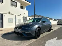 Usado Seat Leon FR 150 CV (110 kW) 2017 Gris / plata Familiar
