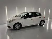 Usado Peugeot 208 Access 82 CV (60 kW) 2016 Blanco Utilitario