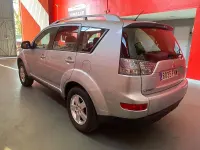 Usado Mitsubishi Outlander Intense 140 CV (102 kW) 2007 Gris / plata SUV