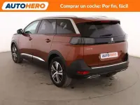 Usado Peugeot 5008 Allure 131 CV (96 kW) 2022 Marrón SUV