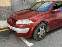 Usado Renault Mégane Cabriolet Authentique 115 CV (84 kW) 2004 Rojo Descapotable