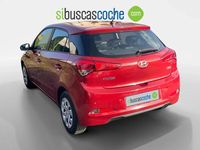 Usado Hyundai i20 85 CV (62 kW) 2018 Granate