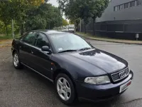 Usado Audi A4 150 CV (110 kW) 1996 Azul Berlina