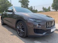 Usado Maserati Levante 275 CV (202 kW) 2018 Gris / plata SUV