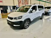 Usado Peugeot Rifter Active 100 CV (73 kW) 2020 Blanco Monovolumen