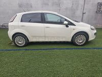 Usado Fiat Punto Active 69 CV (50 kW) 2011 Blanco Utilitario