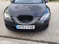 Usado Seat Leon Reference 105 CV (77 kW) 2006 Negro Utilitario