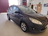 Usado Ford C-MAX Trend 95 CV (69 kW) 2011 Gris / plata Monovolumen
