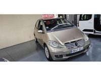 Usado Mercedes A180 Elegance 109 CV (80 kW) 2008 Beige Utilitario