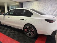 Usado BMW 740 299 HP (219 kW) 2024 Branco Sedan