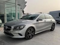 Usado Mercedes CLA200 Shooting Brake 136 CV (100 kW) 2017 Gris / plata Familiar
