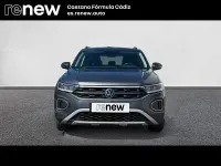 Usado VW T-Roc Life 110 CV (80 kW) 2022 Gris SUV