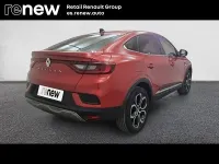 Usado Renault Arkana Zen 140 CV (102 kW) 2022 Rojo SUV