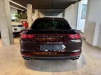 Usado Porsche Panamera Turbo 550 CV (404 kW) 2017 Marrón Utilitario