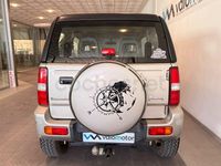 Usado Suzuki Jimny 86 CV (63 kW) 2006 Gris / plata SUV