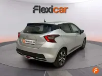 Usado Nissan Micra Acenta 92 CV (67 kW) 2023 Gris Utilitario