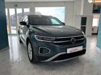 Usado VW T-Roc Life 150 CV (110 kW) 2023 Azul SUV