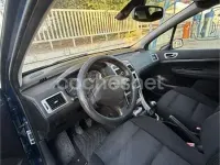 Usado Peugeot 307 110 CV (80 kW) 2006 Azul Berlina