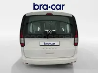 Usado VW Caddy Maxi 122 CV (89 kW) 2024 Blanco Monovolumen
